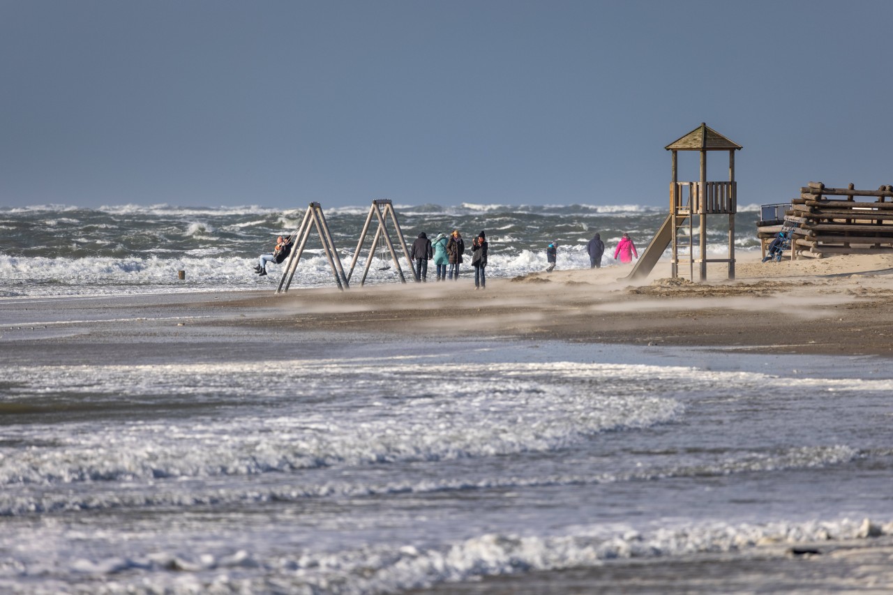  Stürmisches Wetter an der Nordsee-Küste auf Norderney (Archivfoto). 