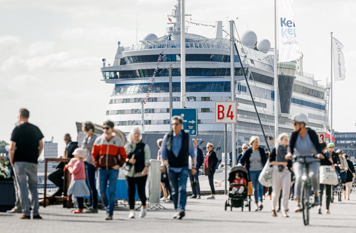 Aida Cruises Kreuzfahrt Urlaub Marketing Alexander Ewig Rostock Preise Kosten Reise Wintersaison