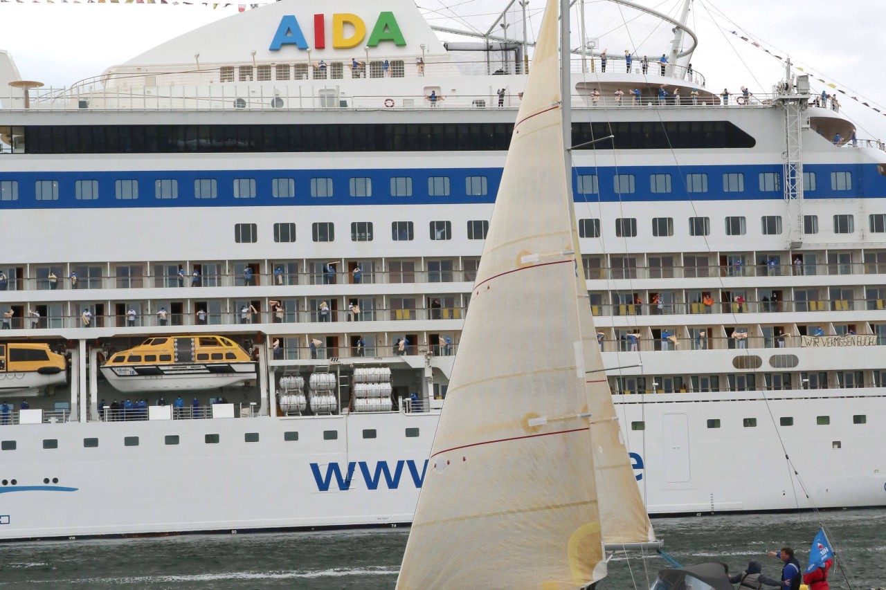 Am Wochenende verließ die „Aida Sol“ den Hafen von Rostock-Warnemünde wieder. 