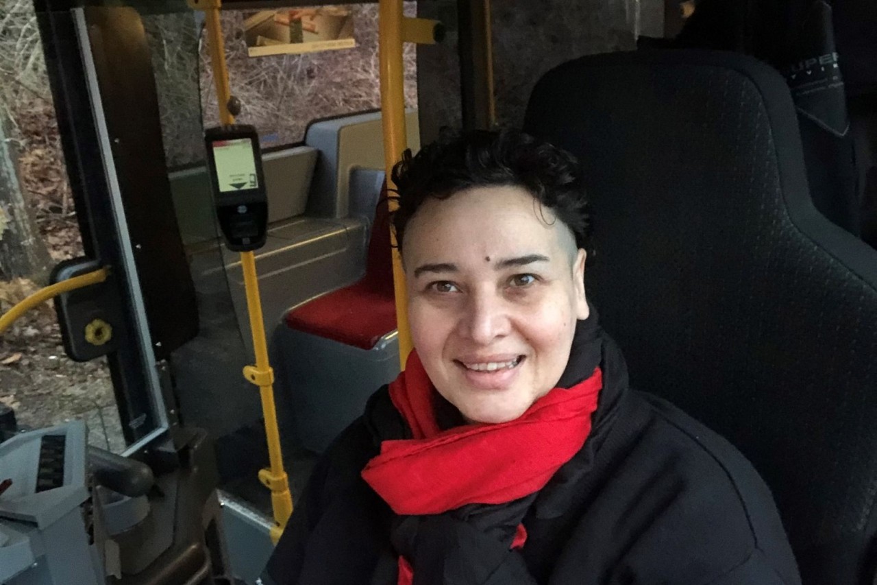 Carmen Rupp ist Busfahrerin beim Hamburger Verkehrsverbund (HVV).