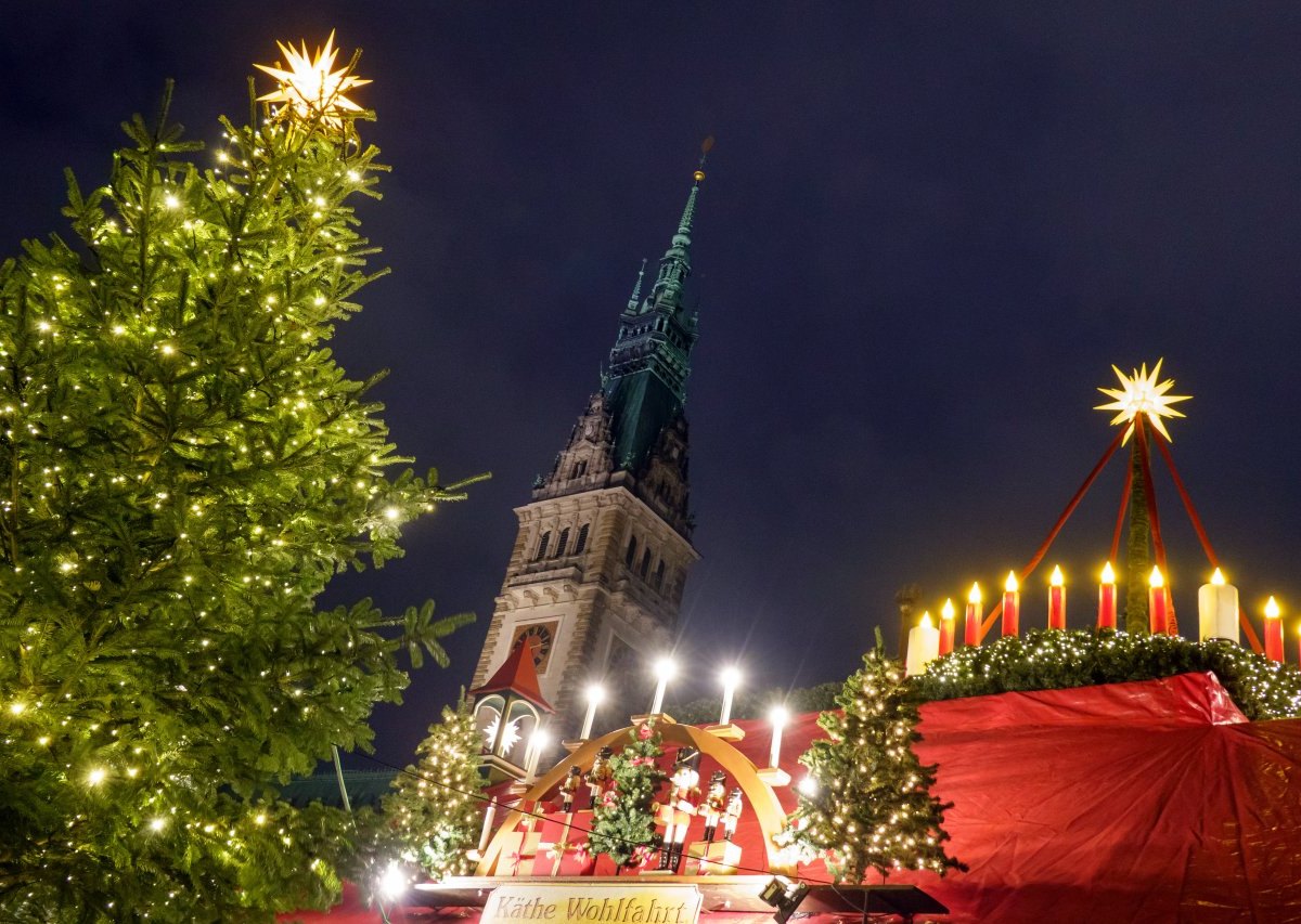 Hamburg Corona Weihnachtsmarkt Rathaus Regeln 2G Maskenpflicht Pandemie