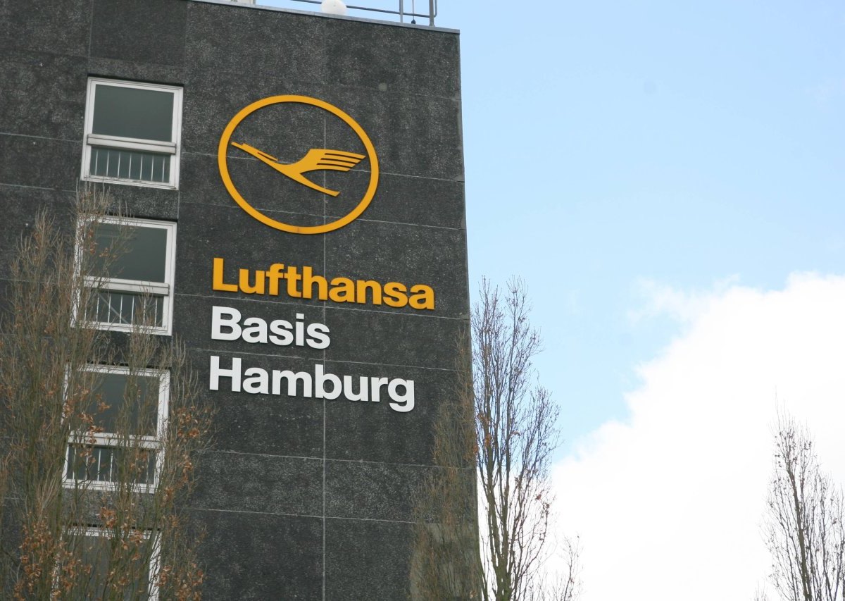 Hamburg Flughafen Lufthansa Technik.jpg