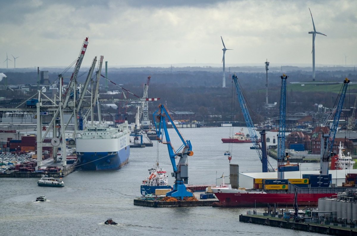 Hamburg Hafen.jpg