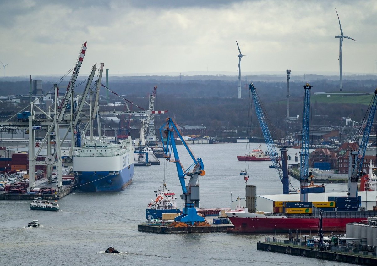 Hamburg Hafen.jpg