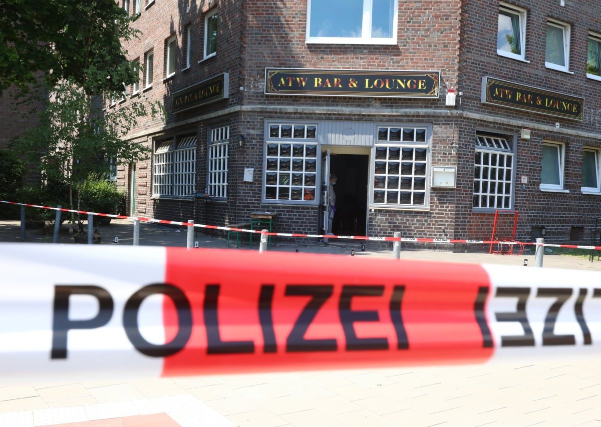 Hamburg Messerstecherei Polizei Flüchtiger Wandsbek Tondernstraße