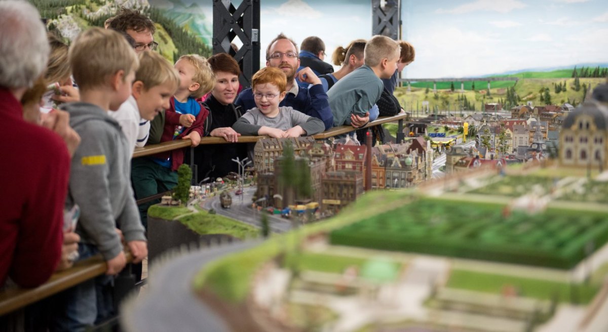 Hamburg Miniatur Wunderland 20-jähriges Jubiläum Modelleisenbahn Monaco Rennstrecke Tickets Besuch Eintritt