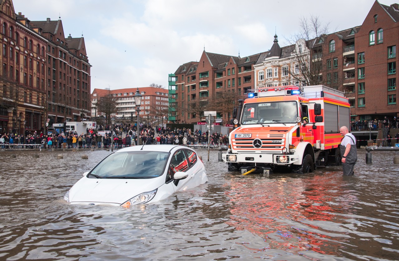 Sturmtief „Nadia“ ist gerade erst vorübergezogen – nun könnte es in Hamburg erneut zu Hochwasser kommen.