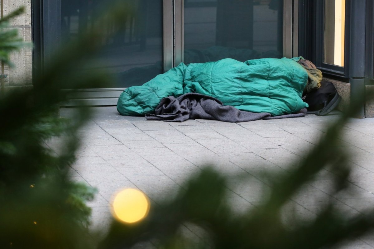 Hamburg Obdachlose Winternotprogramm Hinz&Kuntz Corona Infektionsgeschehen Hotels