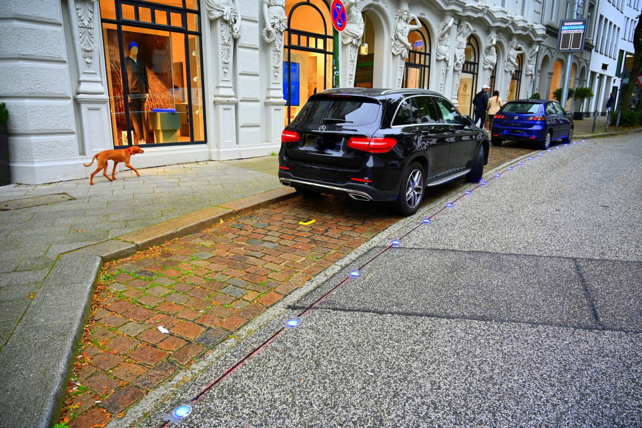 Einen Parkplatz in Hamburg zu finden ist keine leichte Aufgabe für viele Autofahrer in der Hansestadt. 