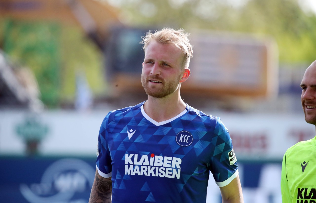 KSC-Stürmer Philipp Hofmann wird nicht zum HSV wechseln.