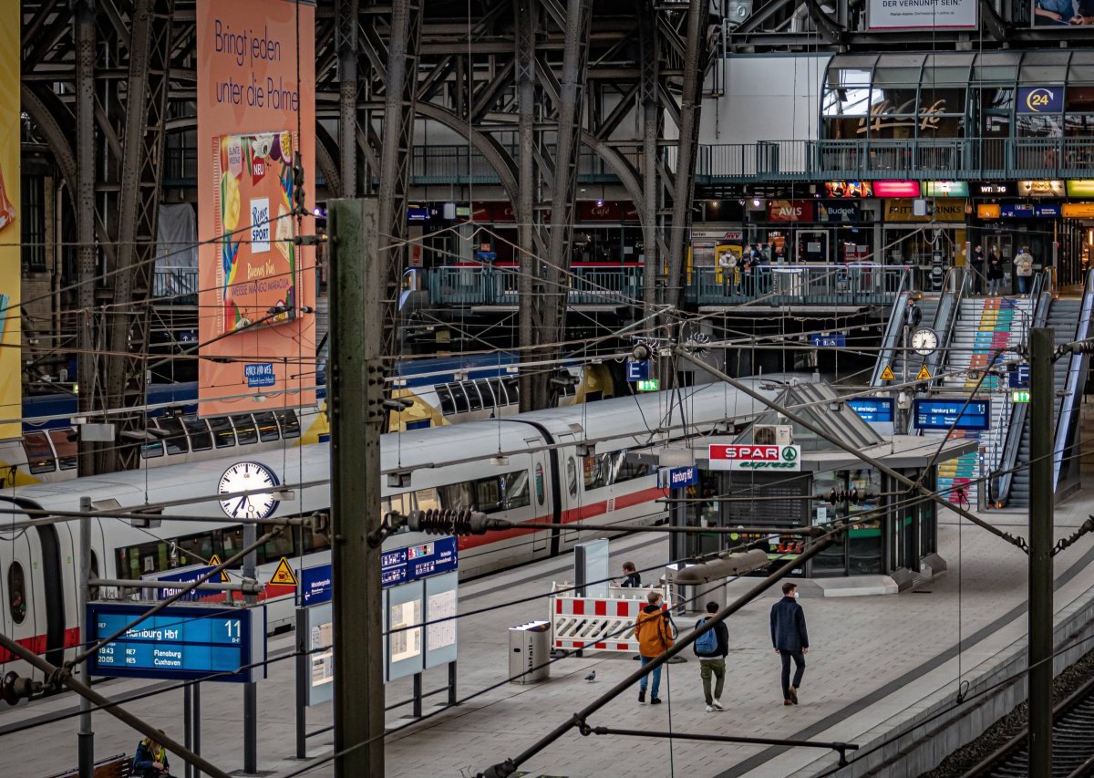 Hauptbahnhof Hamburg Hansestadt Altona Reeperbahn