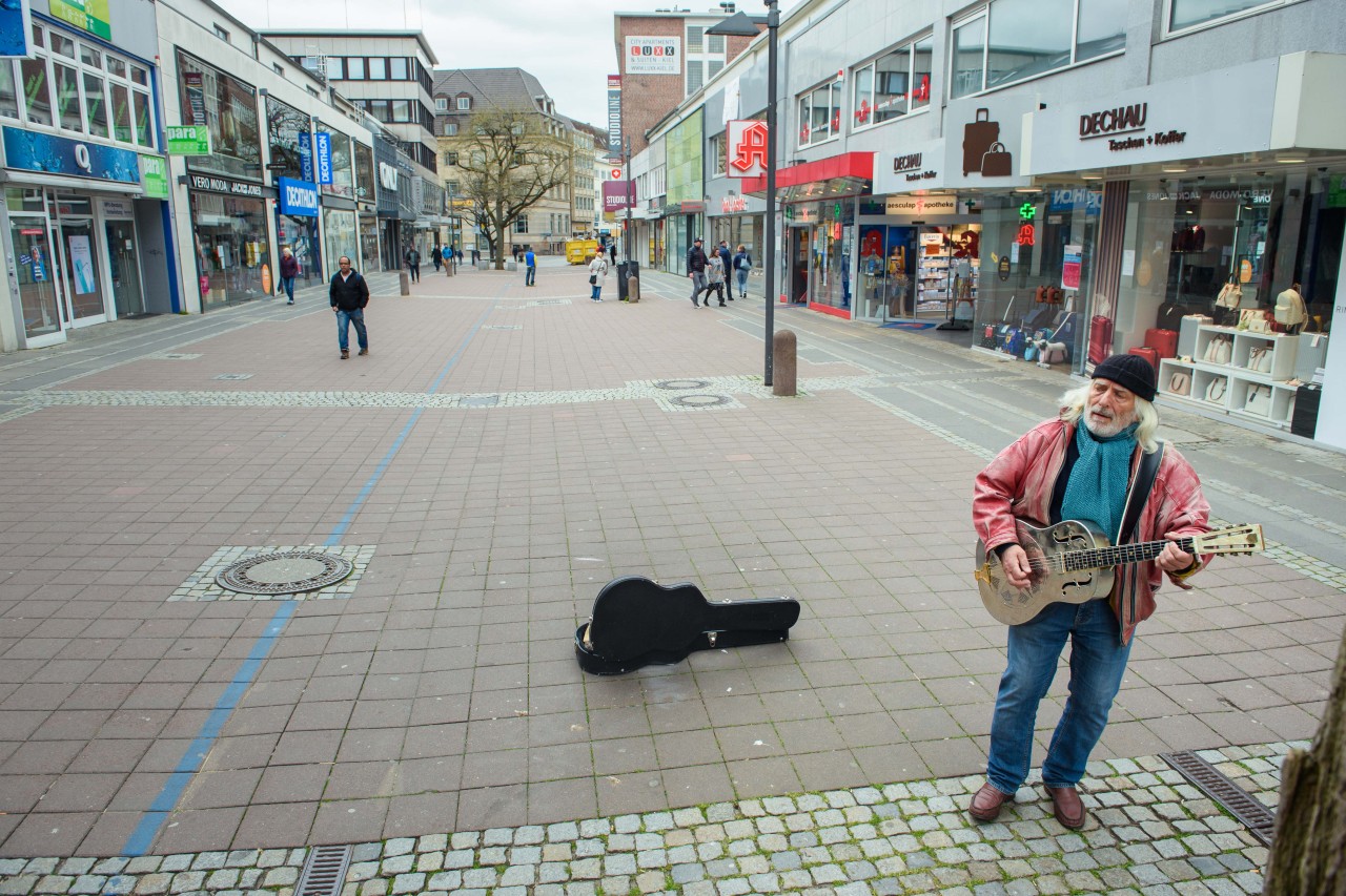 So leergefegt wie hier könnte die Innenstadt von Kiel zukünftig häufiger sein – doch es gibt Gegenmaßnahmen. 
