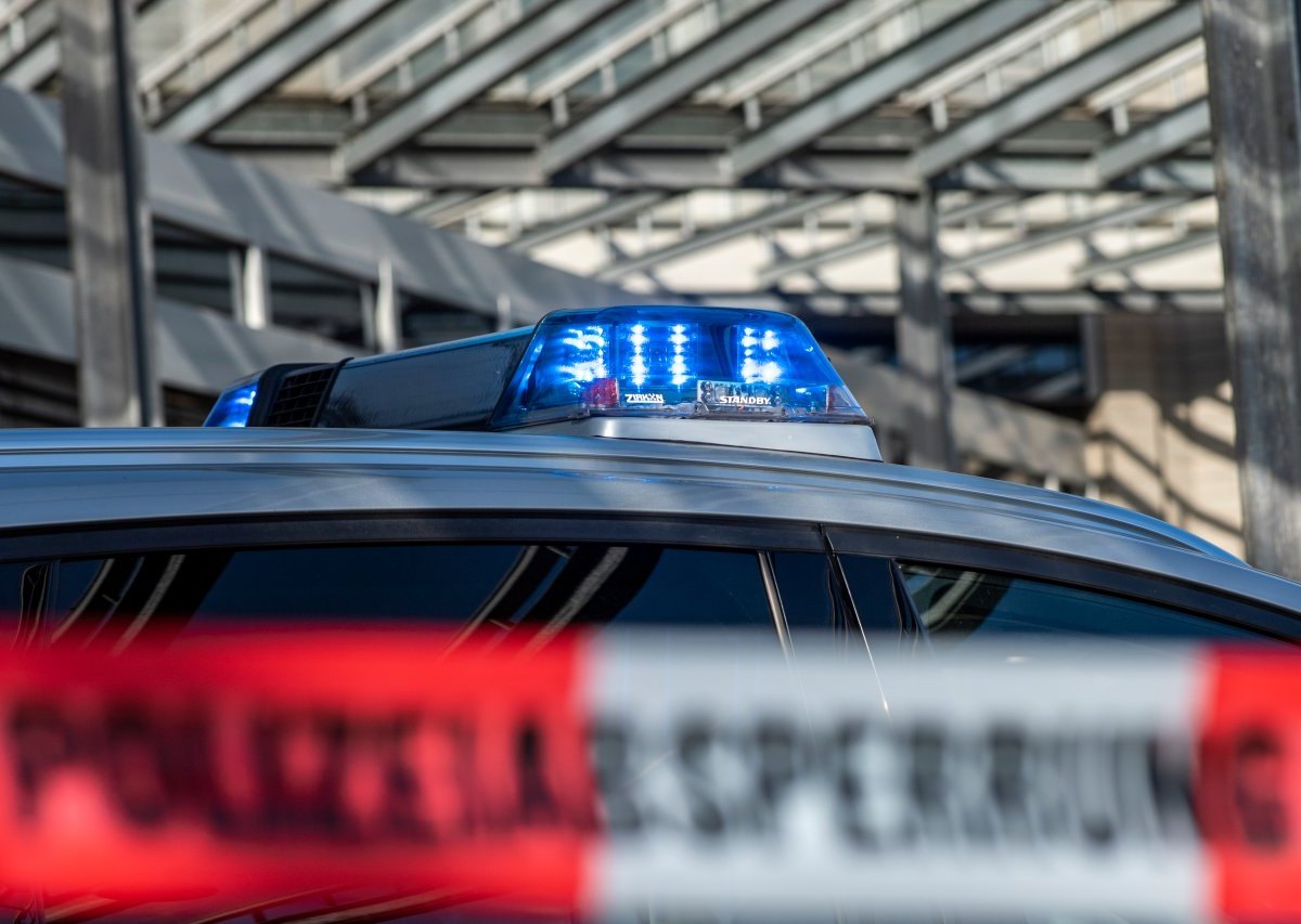 Kiel Polizei Drogeriemarkt Messer Angriff Mettenhof
