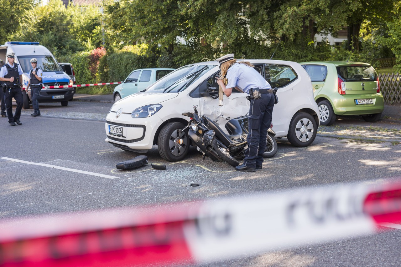 Eine Frau in Kiel verursachte einen Unfall und verhielt sich unglaublich dreist. (Symbolbild) 