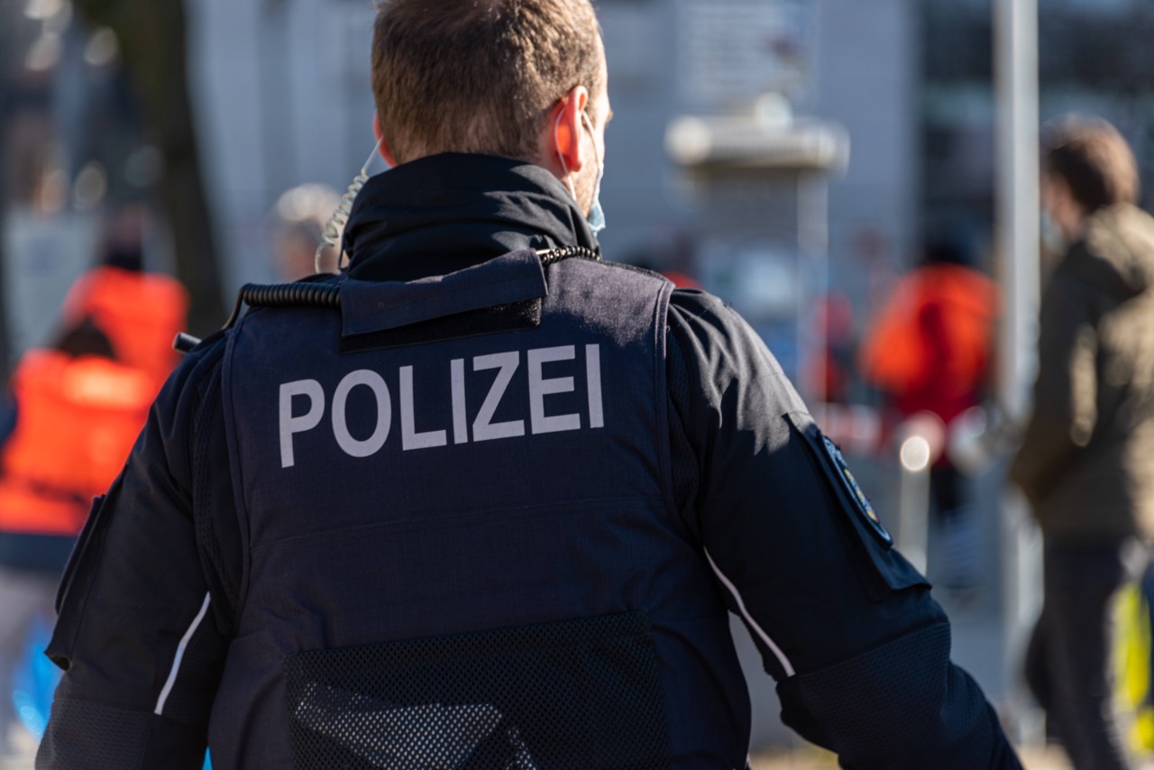 Der Vorfall in Kiel stellt die Polizei vor ein Rätsel.