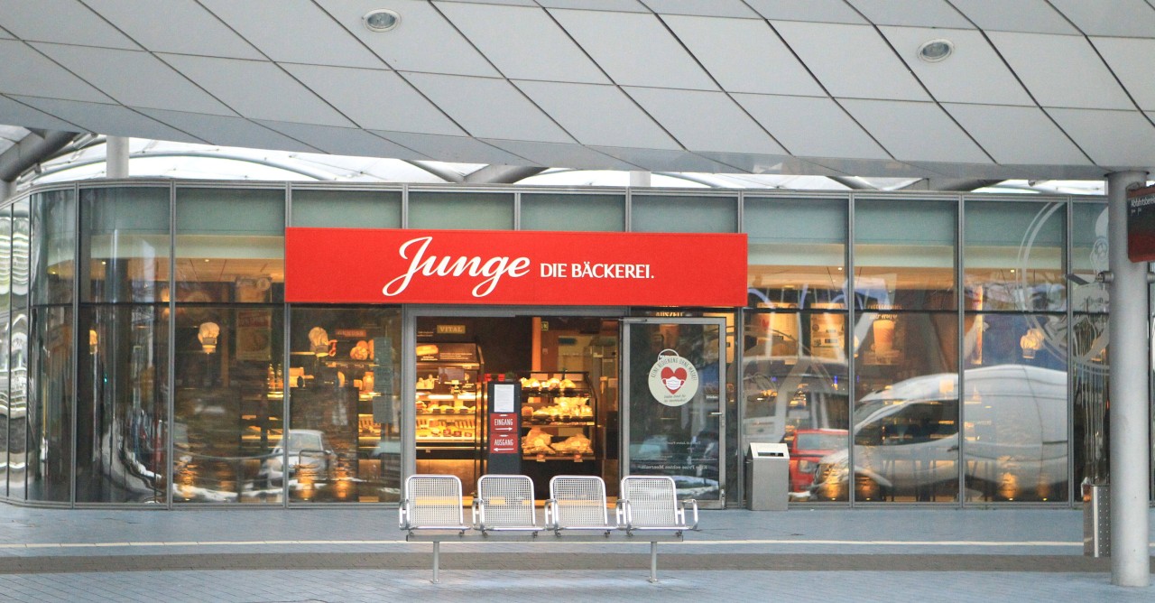 Eine Filiale der Bäckerei „Junge“ sorgt in Lübeck für Zündstoff (Symbolbild).