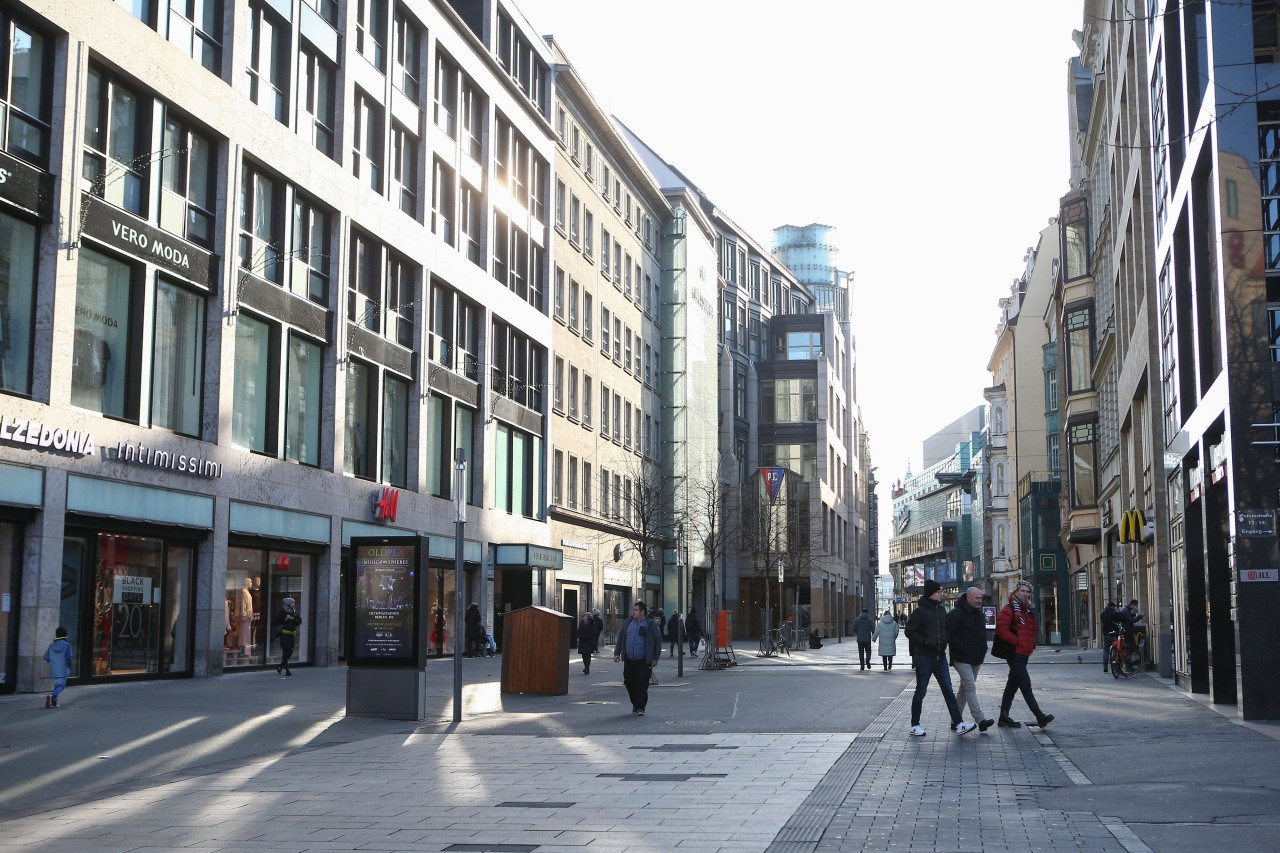 In Städten wie Leipzig ist ein Lockdown schon wieder Realität.