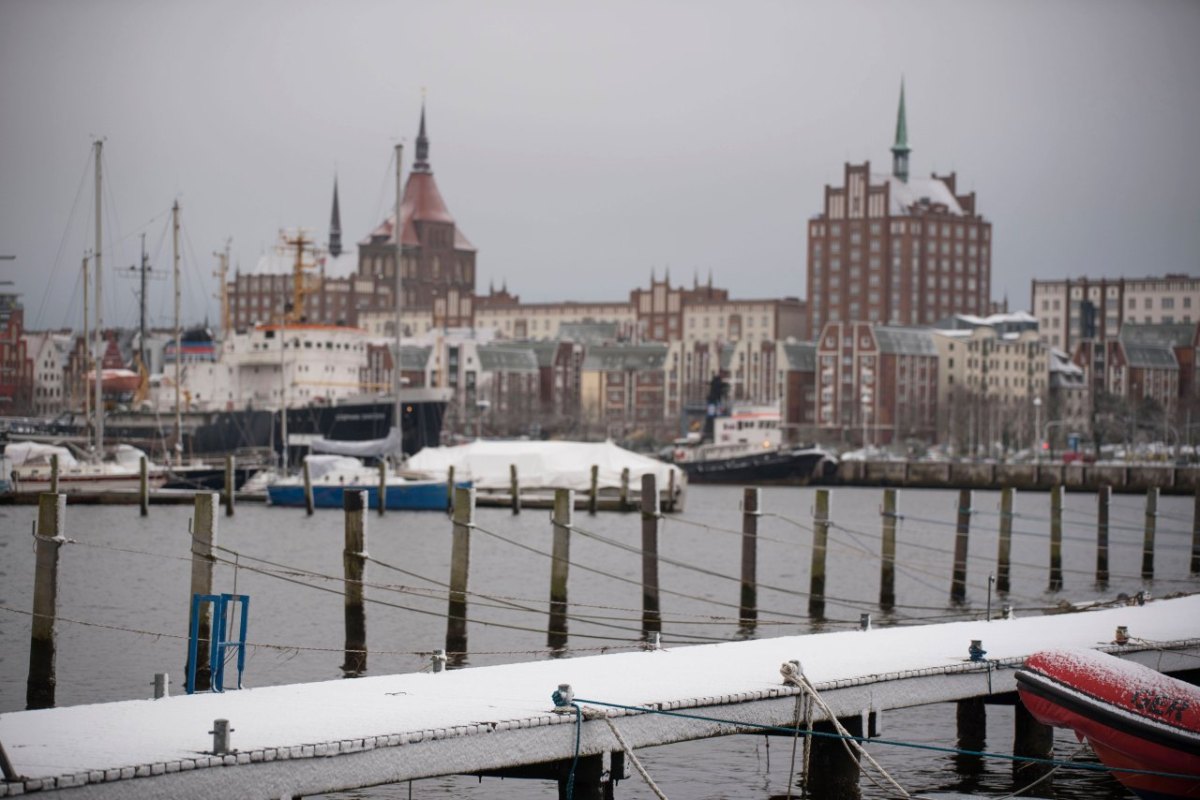 Mecklenburg-Vorpommern Wetter Küste Wind Regen Schneeregen Schnee Glättegefahr