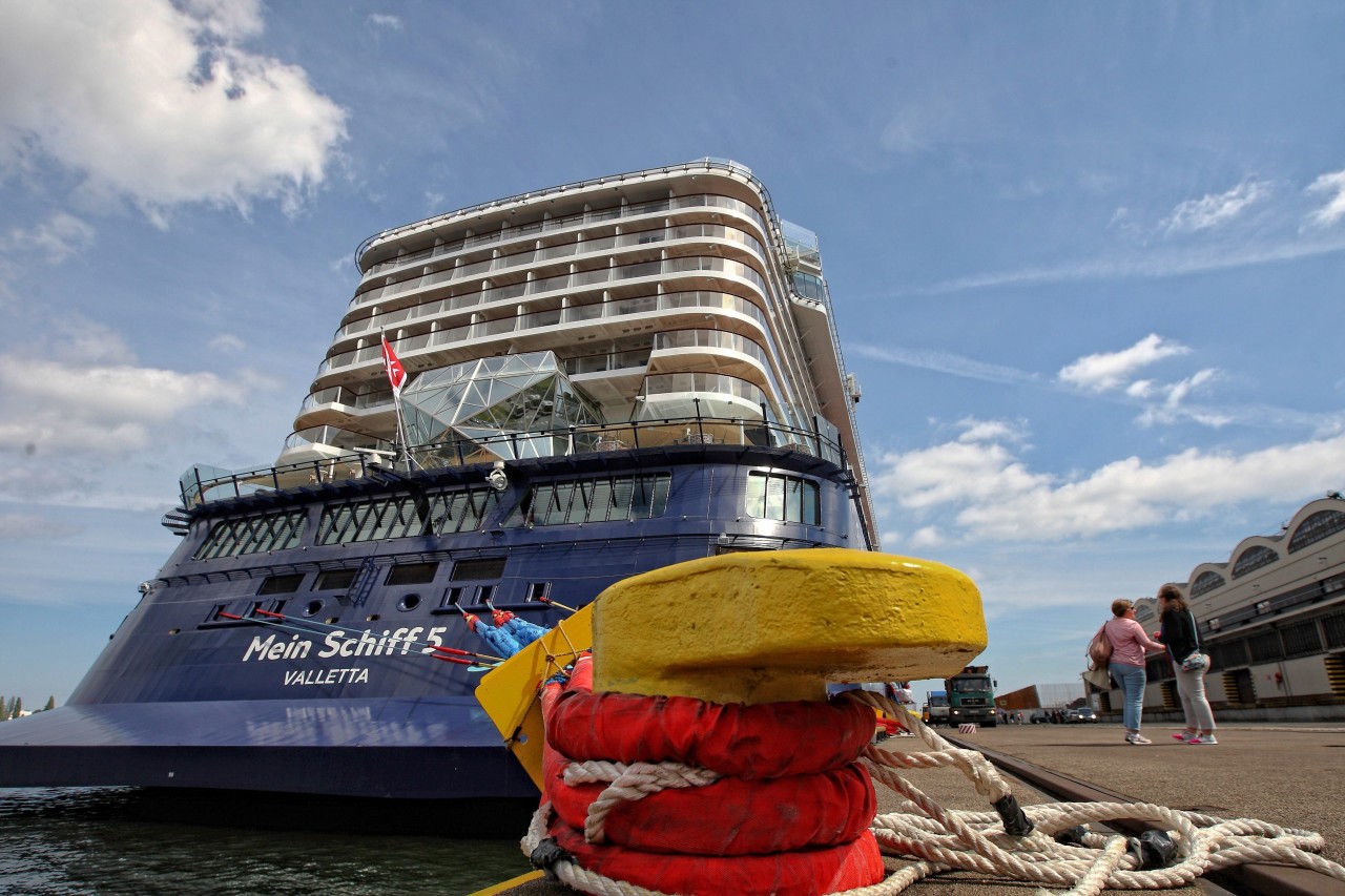 „Tui Cruises“ will für die diesjährige Griechenland-Tour mit der „Mein Schiff 5“ Landausflüge wieder erlauben (Symbolbild).  