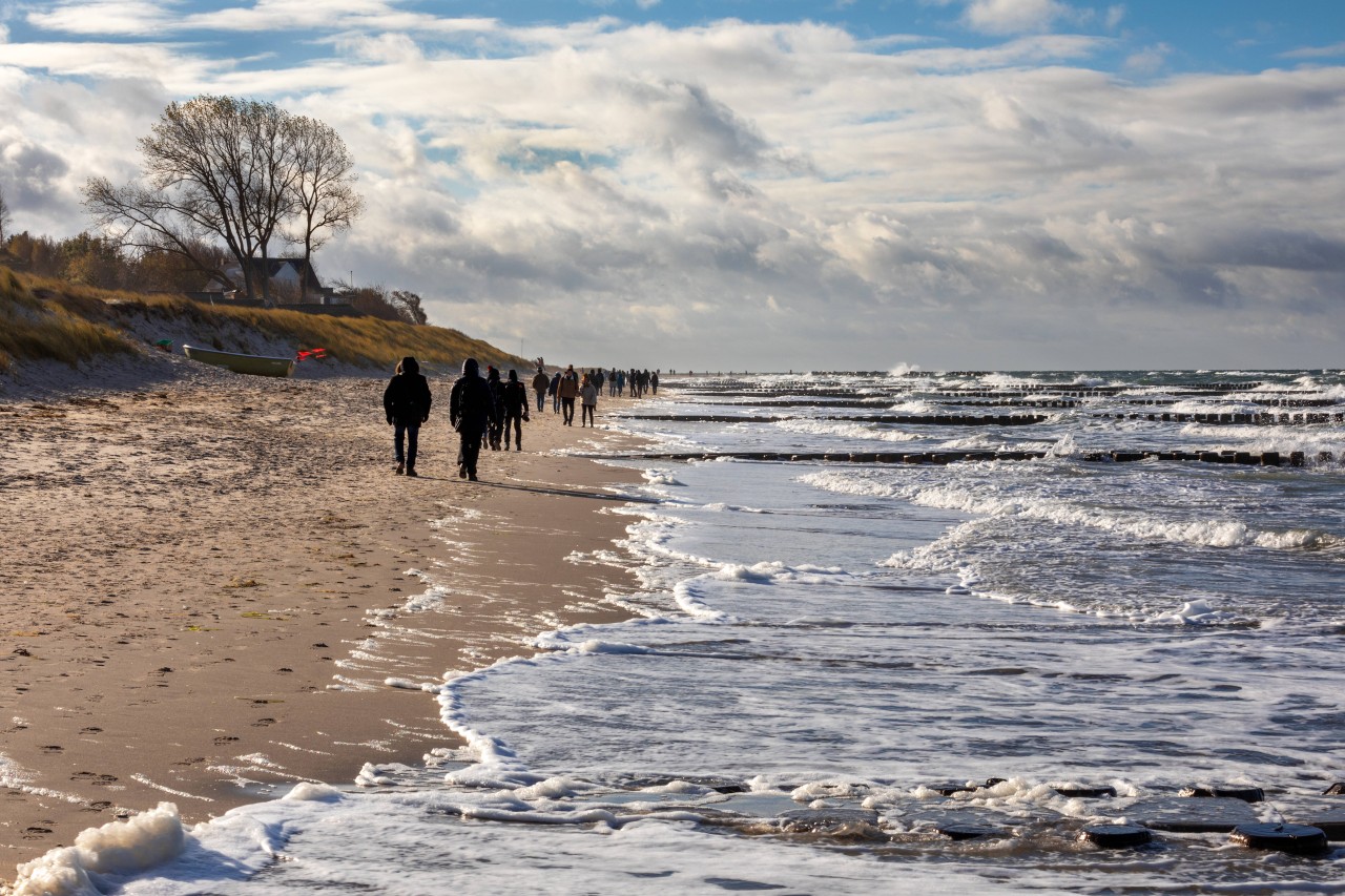 Nordsee und Ostsee: Mittlerweile gilt für Schleswig-Holstein 2G in Hotels und Gastronomie.