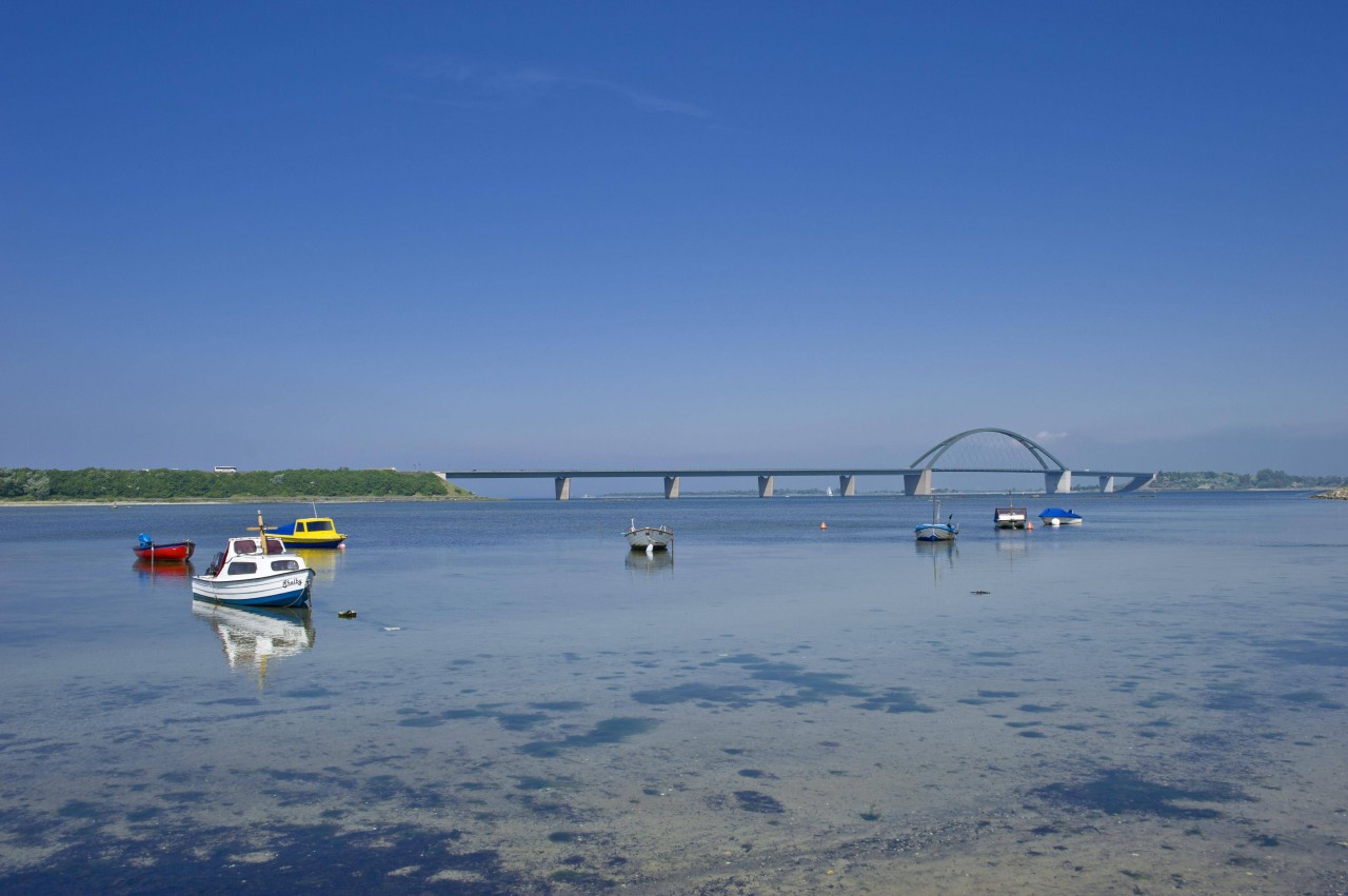 Ostsee: Die Fehmarnsundbrücke bleibt trotz Tunnel-Neubau erhalten.