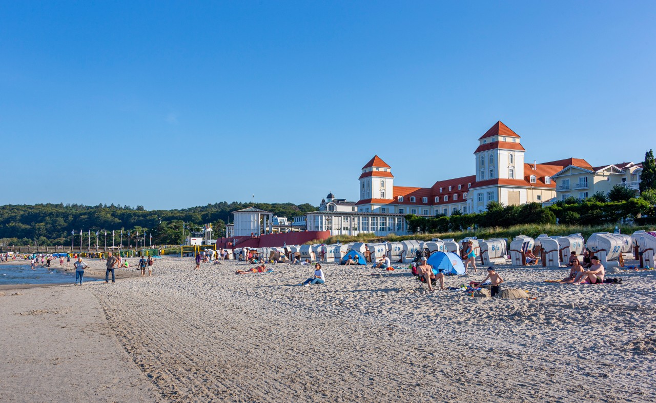 Ab Dezember haben Ostsee-Reisende noch mehr Möglichkeiten, um zum Beispiel nach Rügen und Binz zu kommen.