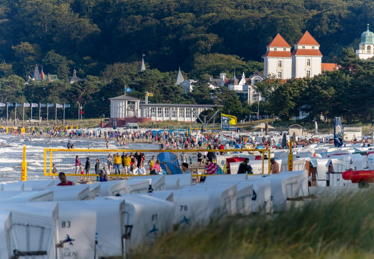 Rügen Ostsee Dranske Urlaub Job Ferienhaus Baltic Sea Resort Tourismus