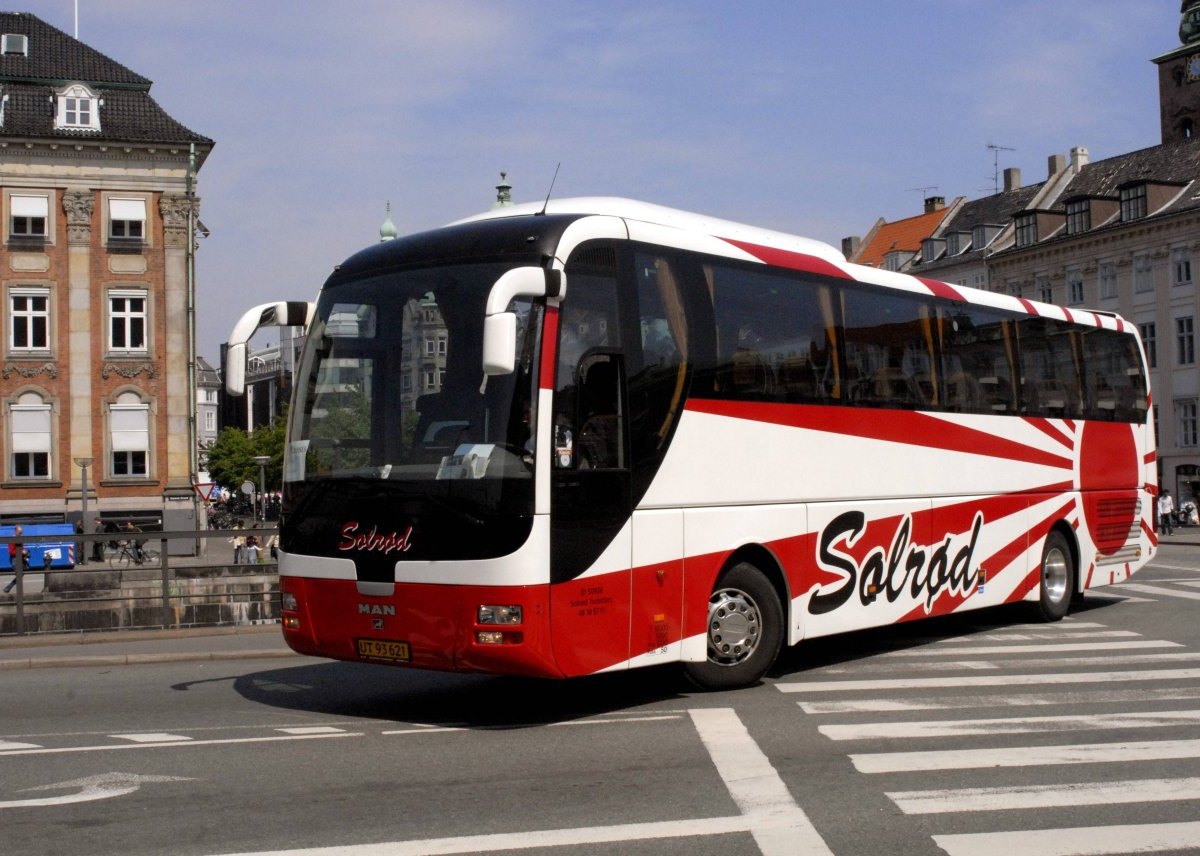 Schleswig-Holstein-Bus.jpg
