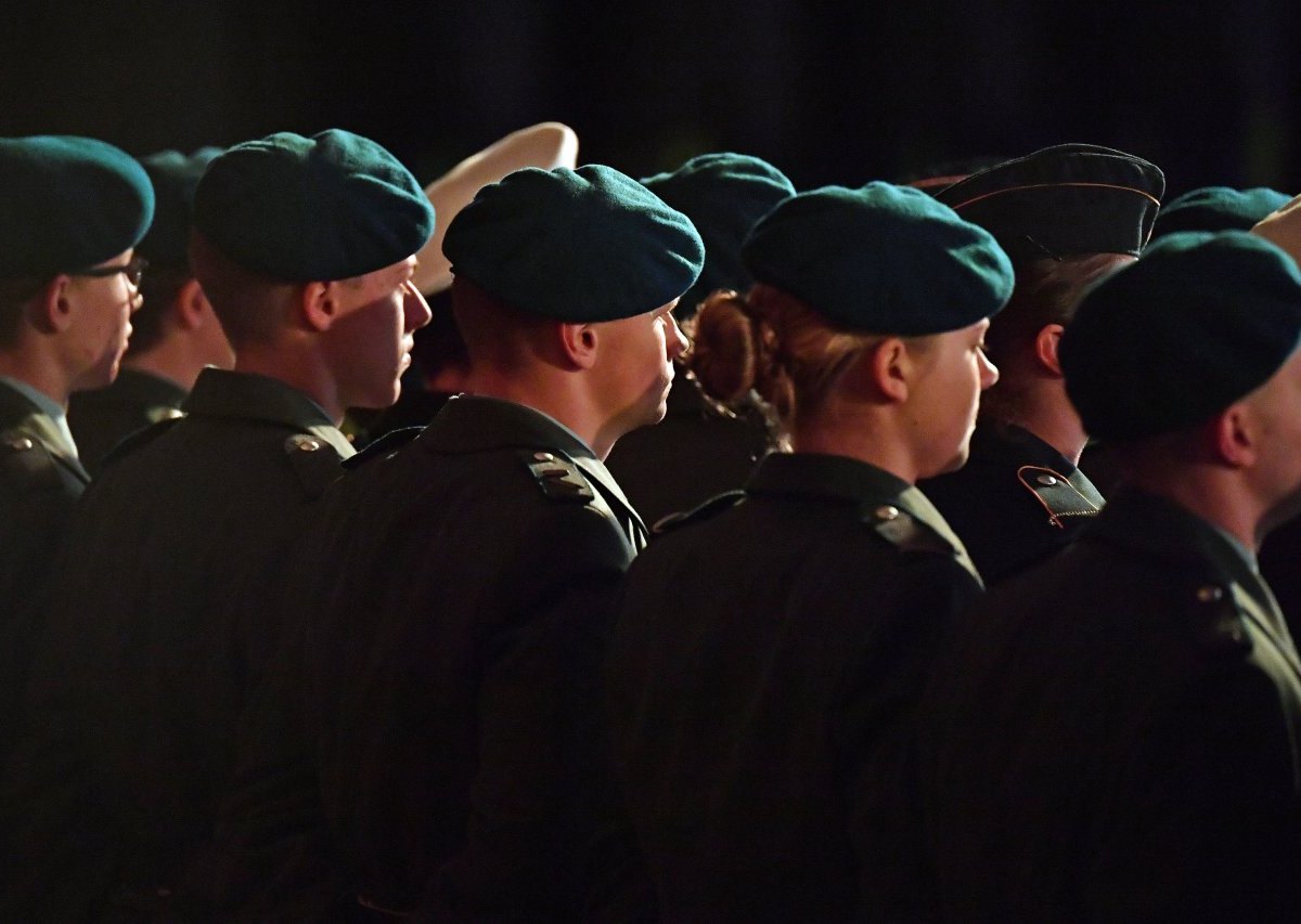 Soldaten-Hamburg.jpg