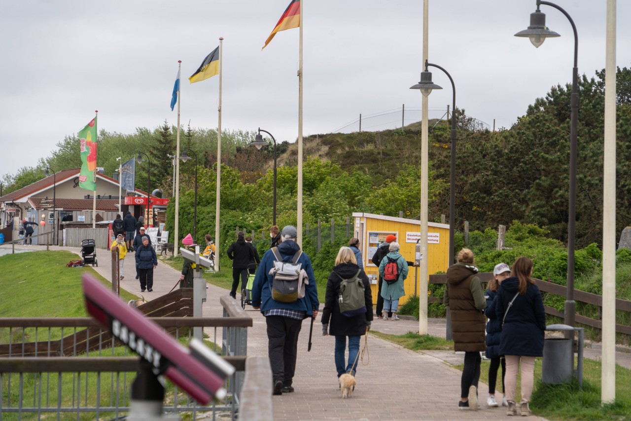 Menschen in Hörnum auf Sylt (Symbolfoto).