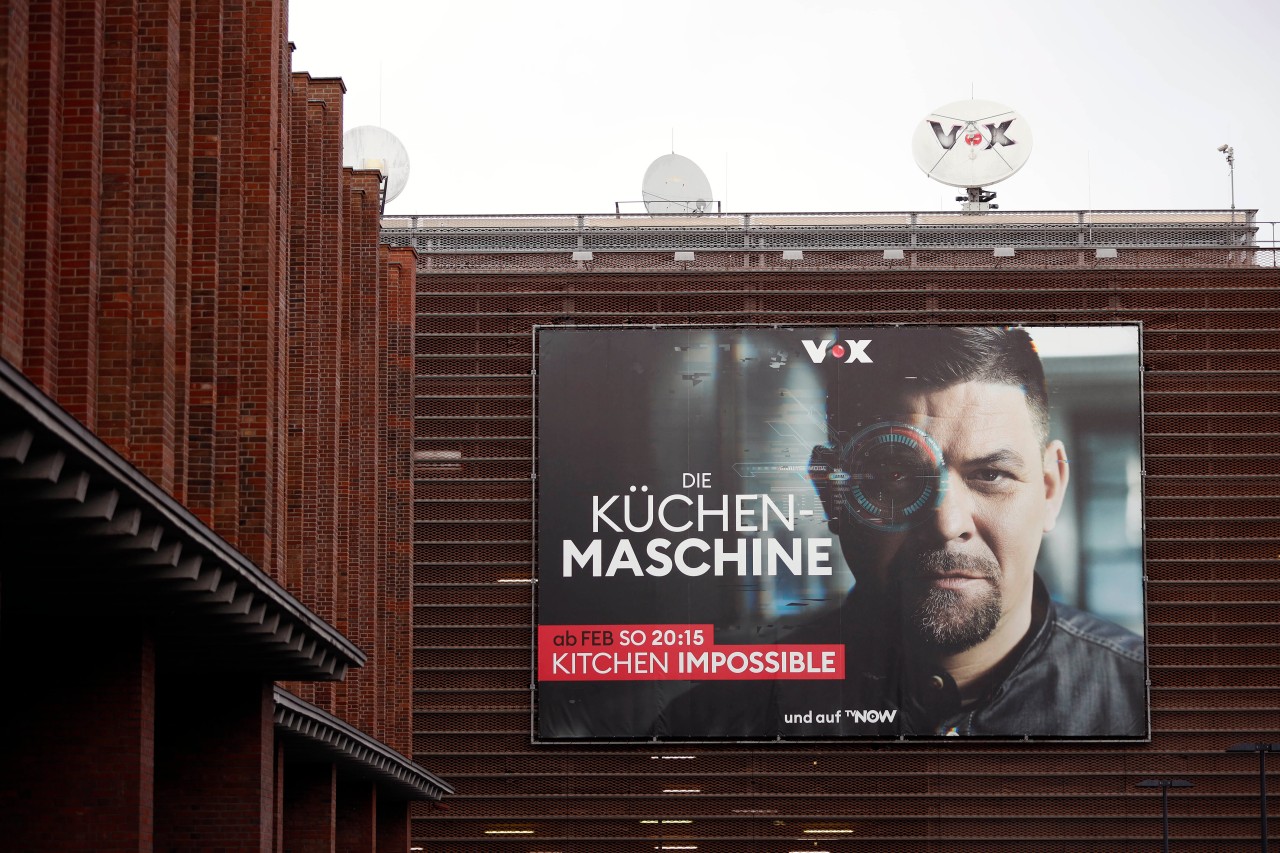 Eine Werbung für die Show „Kitchen Impossible“ mit dem Starkoch Tim Mälzer.