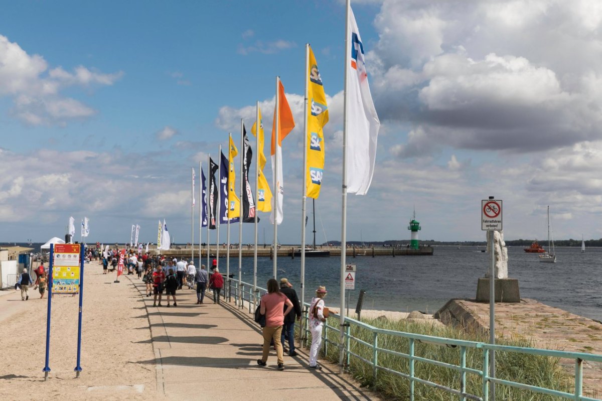 Travemünder Woche 2021 Landprogramm Ostsee Lübeck Veranstaltungen Live Bühne Besucher Tagestouristen Tagesausflug Seegler