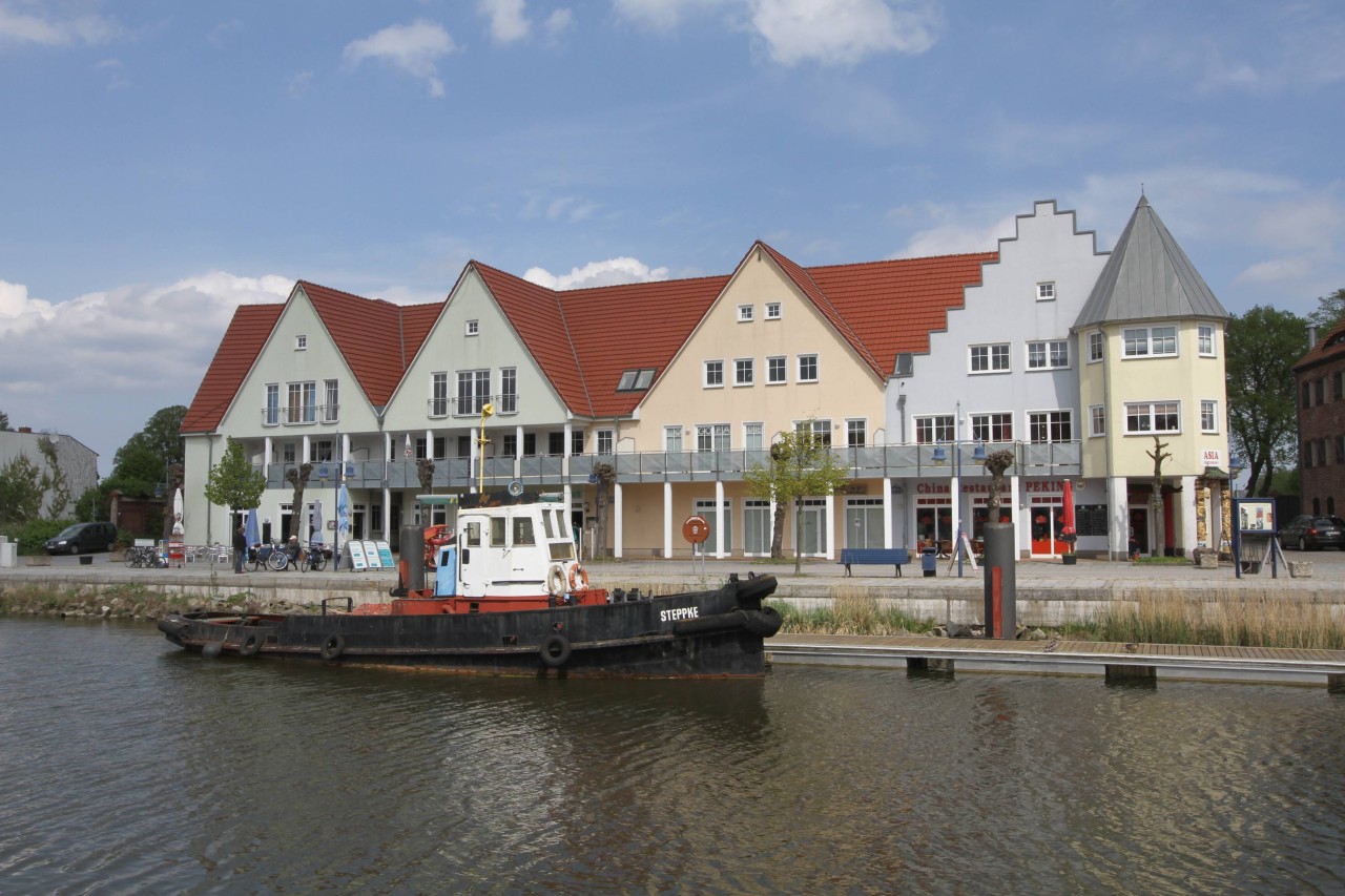 Blick auf den Museumshafen von Wolgast auf Usedom.