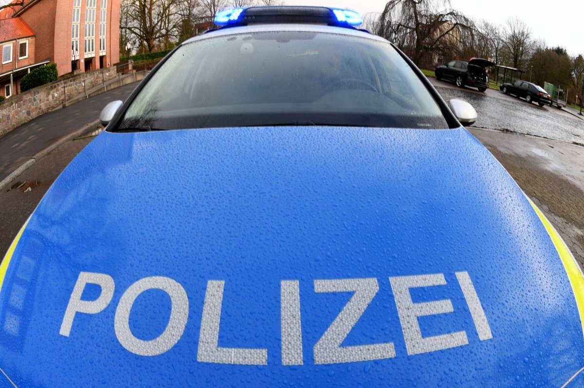 polizei kiel.jpg