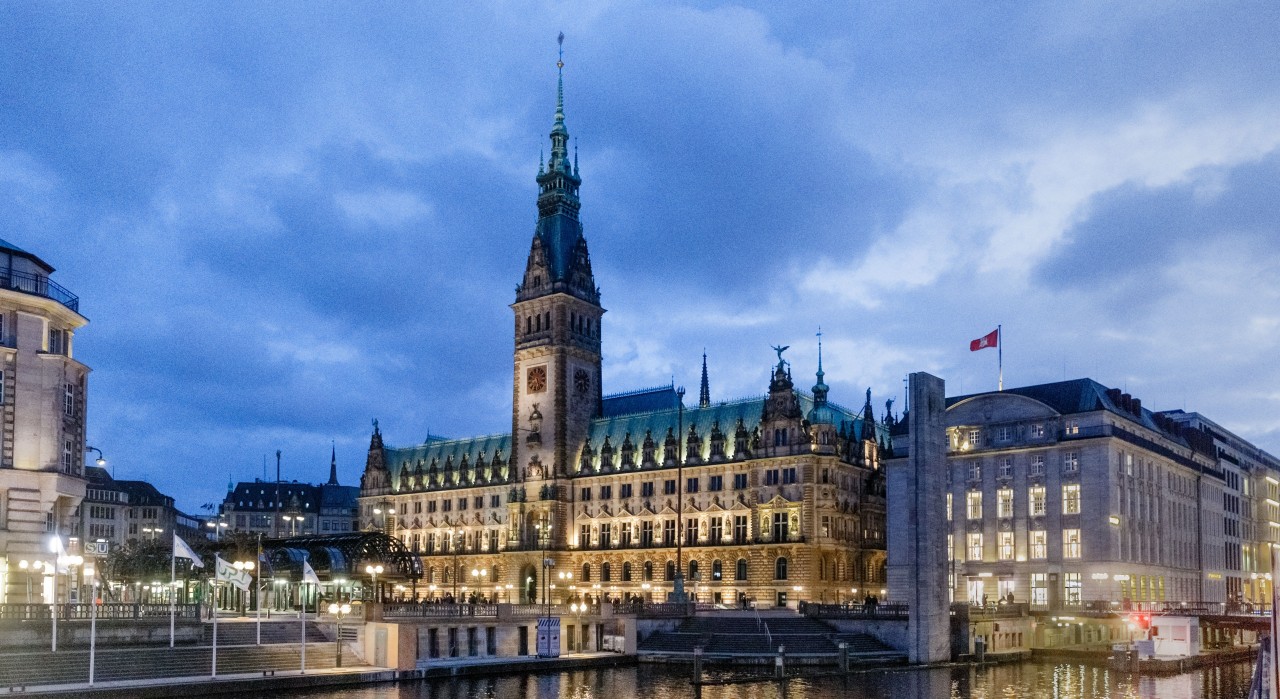 Das Hamburger Rathaus, Sitz der Hamburgischen Buergerschaft und des Senats