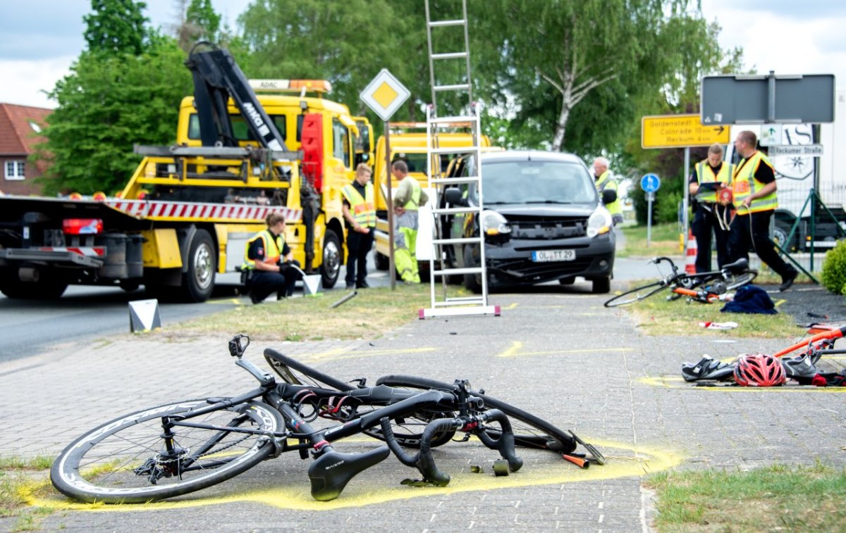 Bremen Unfall Wildeshausen Radfahrer Auto.jpg