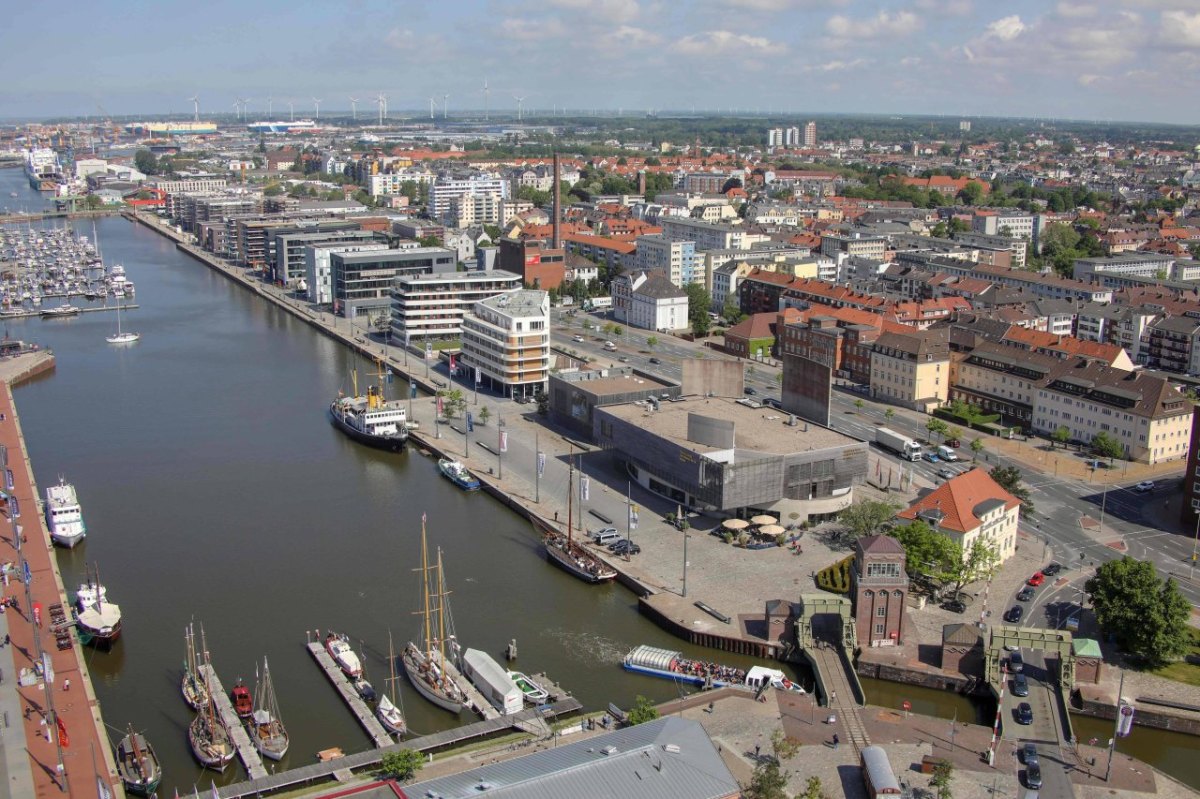 Bremerhaven Leiche Koffer.jpg