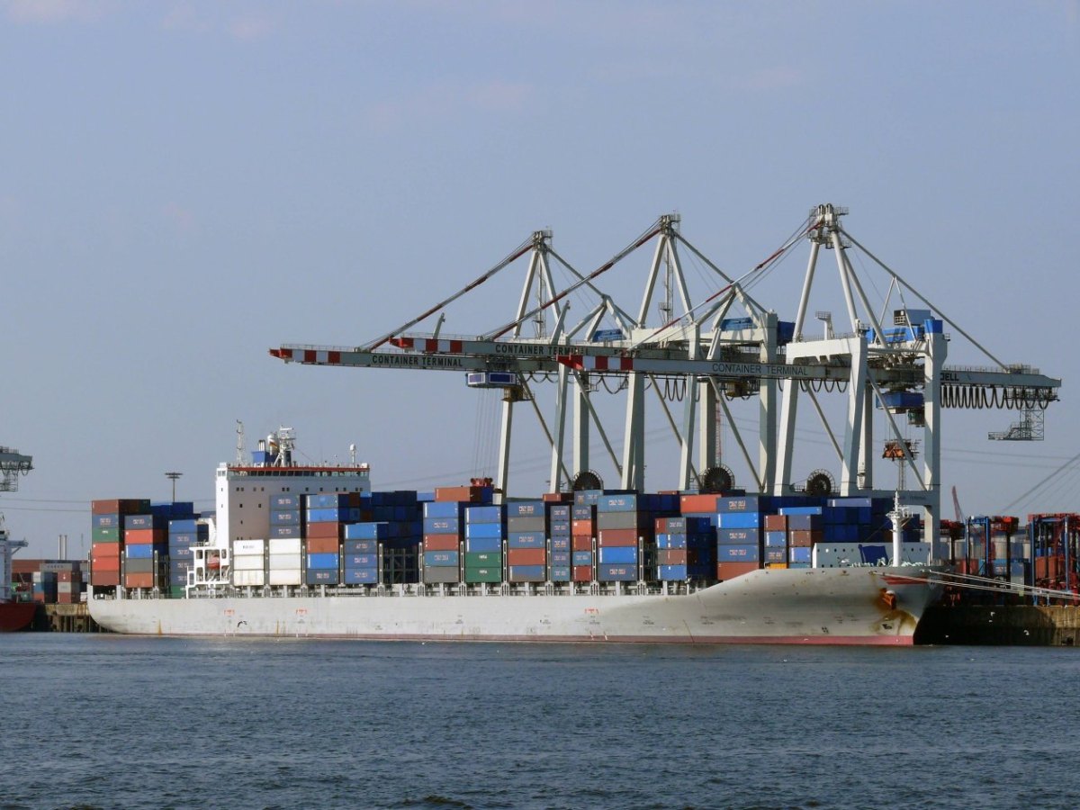 Containerschiff-Hamburg.jpg