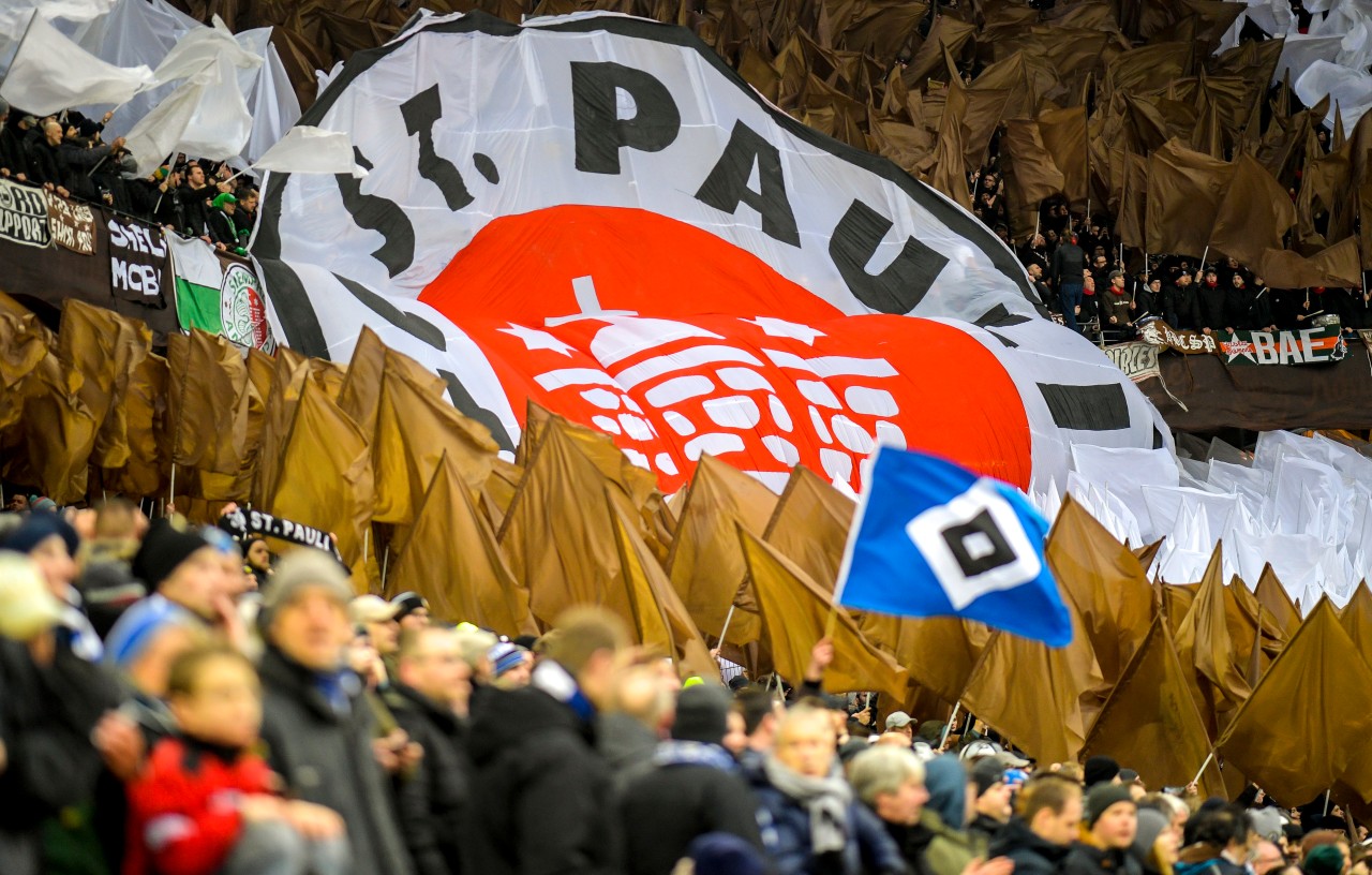 Das Hamburger Stadtderby steht an! Der FC St. Pauli empfängt den HSV. Wer entscheidet die Partie für sich?