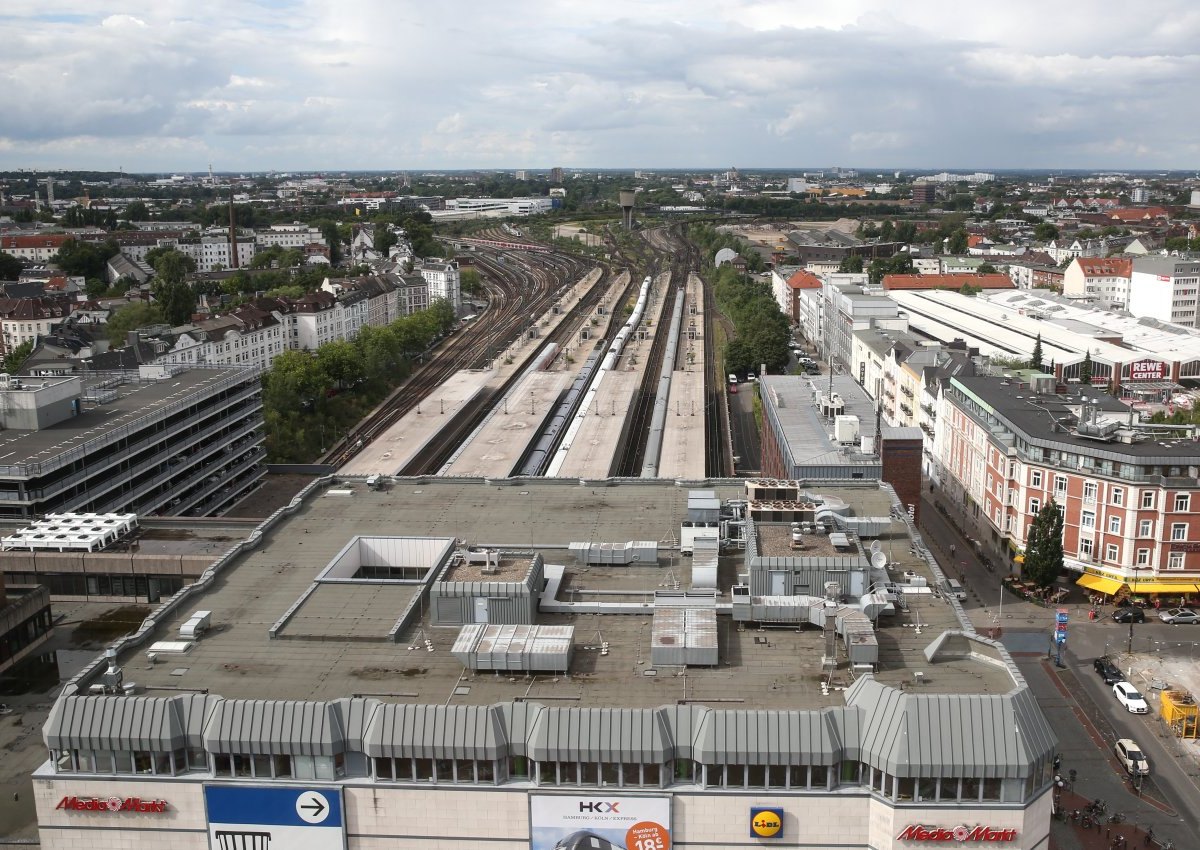 Hamburg Bahnhof Altona.jpg