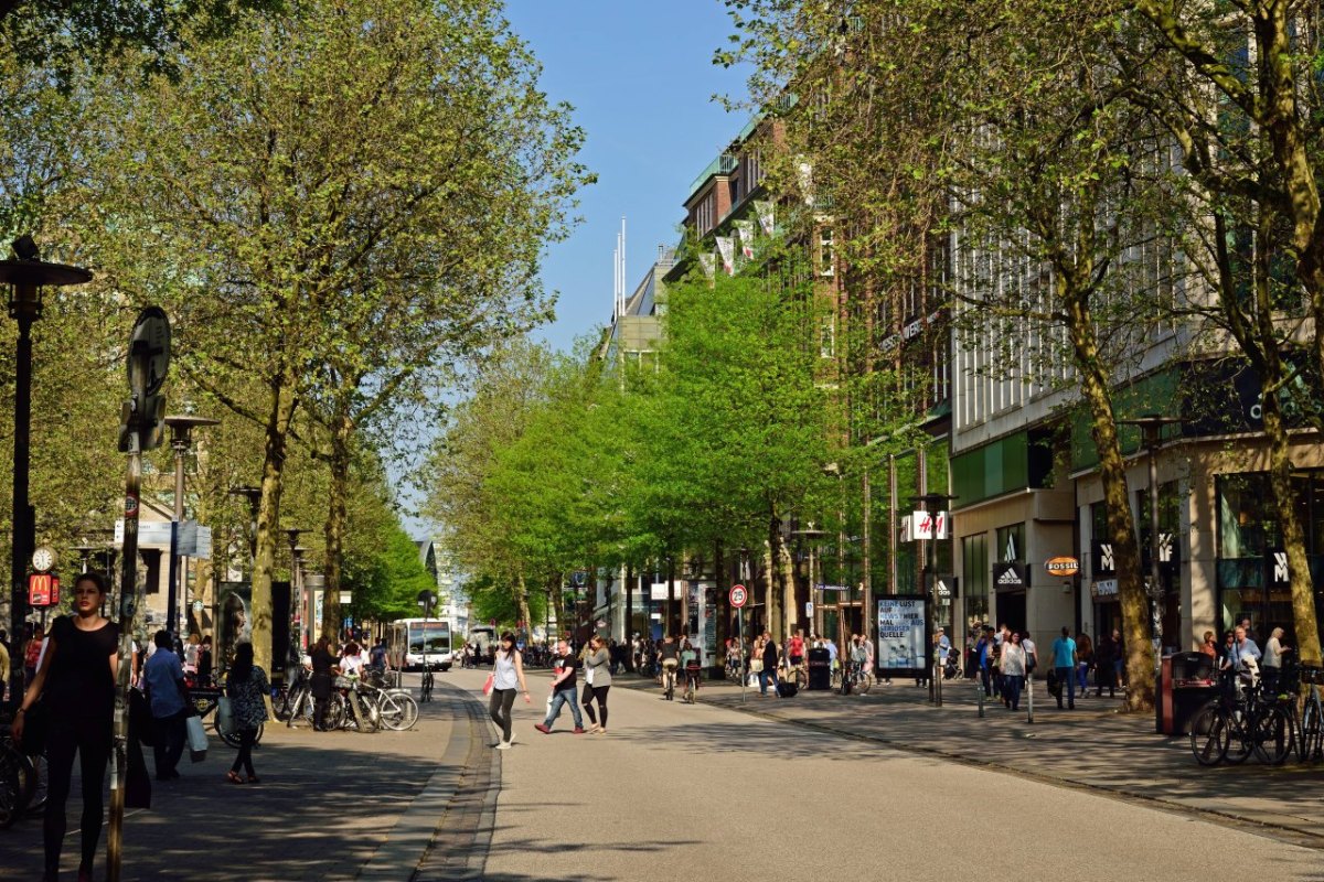 Hamburg: Die Mönckebergstraße .jpg