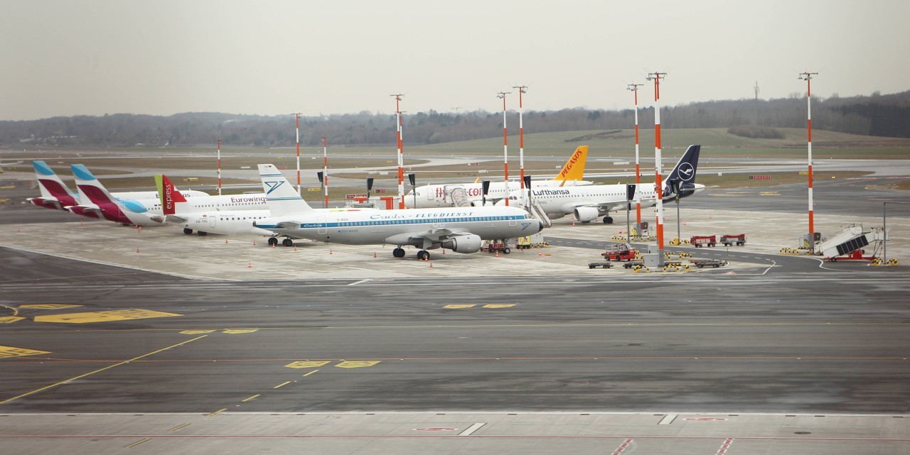 Abflüge wird es am Flughafen in Hamburg am Dienstag nicht geben.