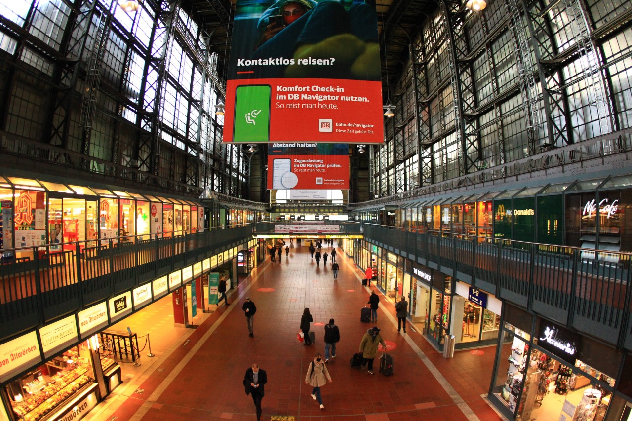 Die Wandelhalle im Hauptbahnhof von Hamburg.