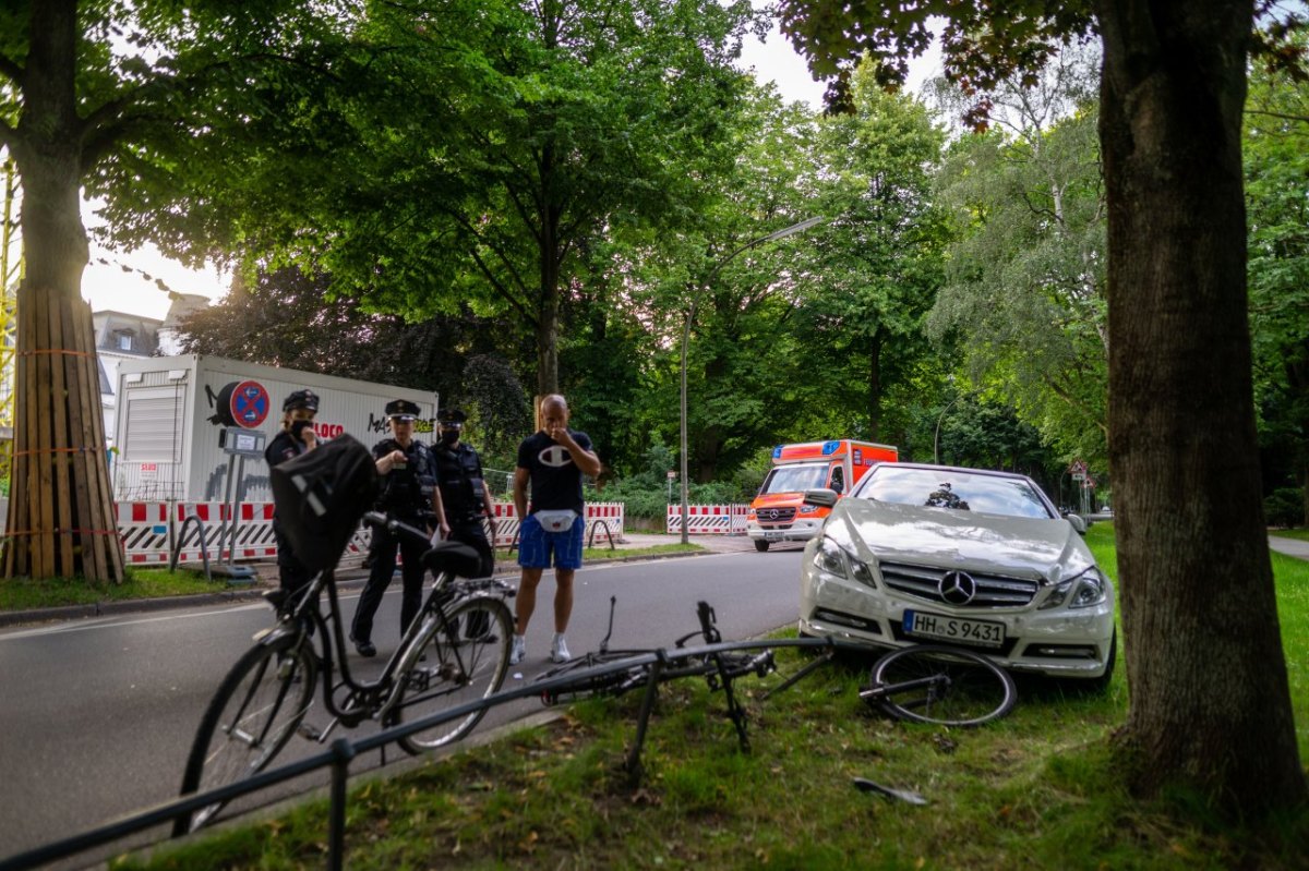 Hamburg Unfall Alster Polizei
