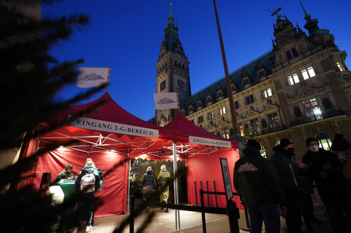 Hamburg Weihnachtsmarkt.jpg