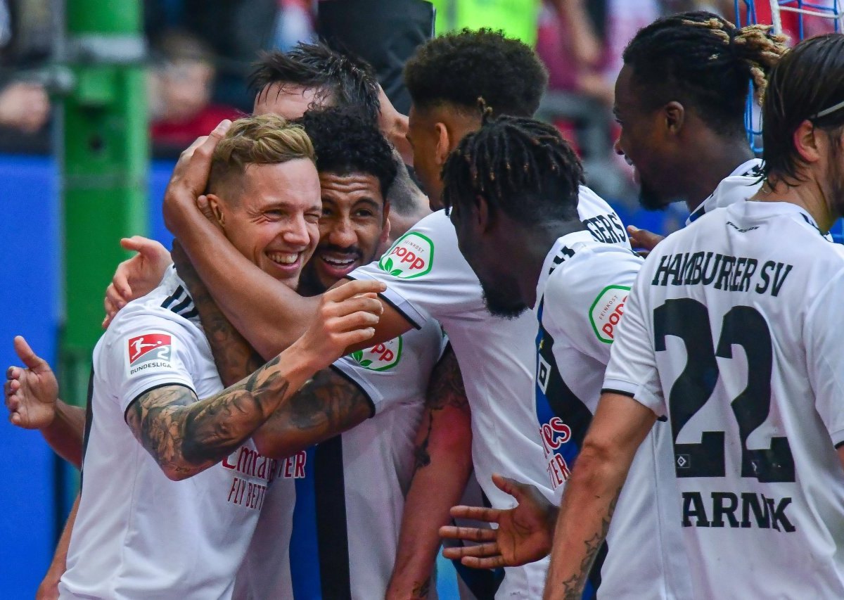 Hamburger SV hsv stuttgart zweite liga aufstieg platz zwei didavi sperre news