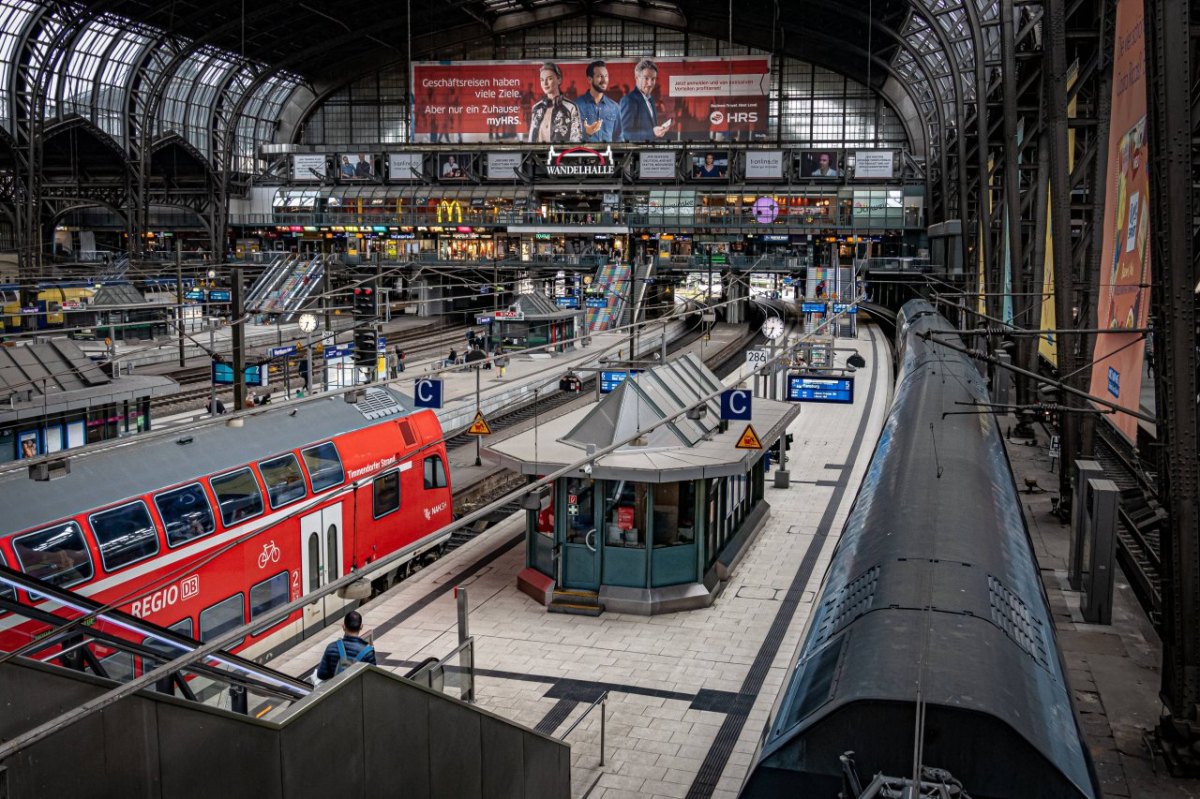 Hauptbahnhof in Hamburg.jpg
