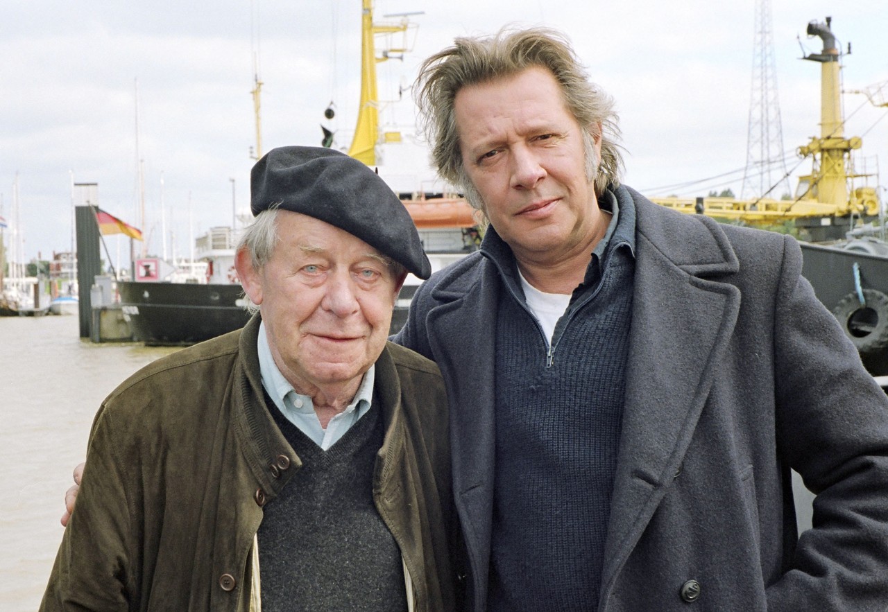 Jan Fedder mit dem Schriftsteller Siegrief Lenz.