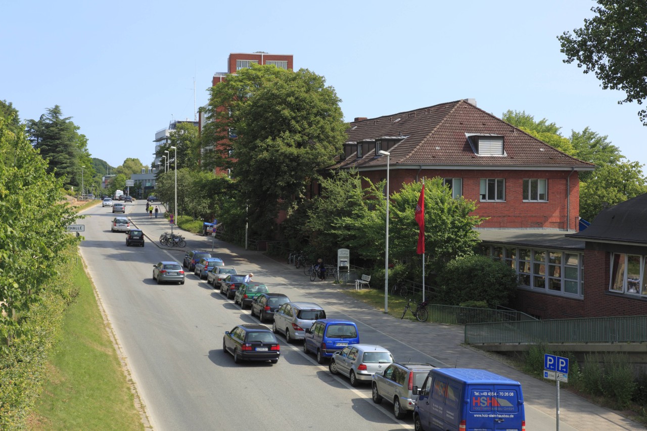 In Kiel haben Diebe zahlreiche Kennzeichen entwendet (Symbolbild). In Kiel haben Diebe zahlreiche Kennzeichen entwendet (Symbolbild).
