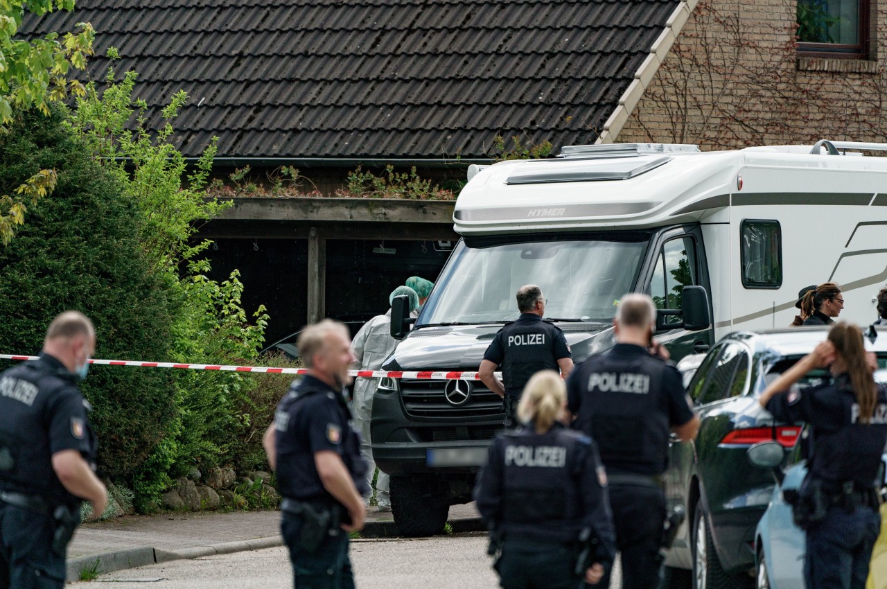 Großes Aufgebot der Polizei in Dänischhagen bei Kiel